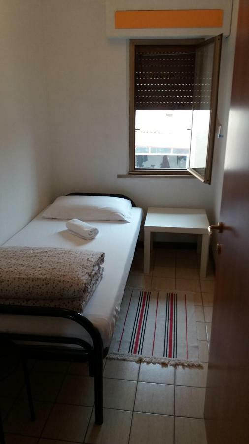Hostel Easy פיזה מראה חיצוני תמונה