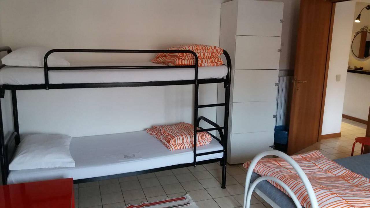 Hostel Easy פיזה מראה חיצוני תמונה